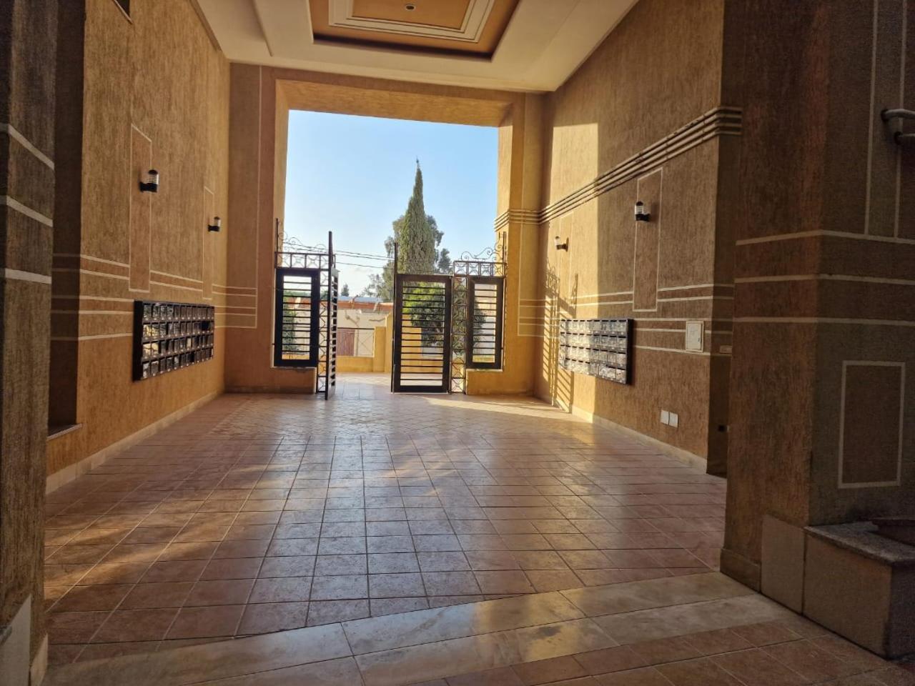 アリアナDiar Tunis Carthage IIアパートメント エクステリア 写真